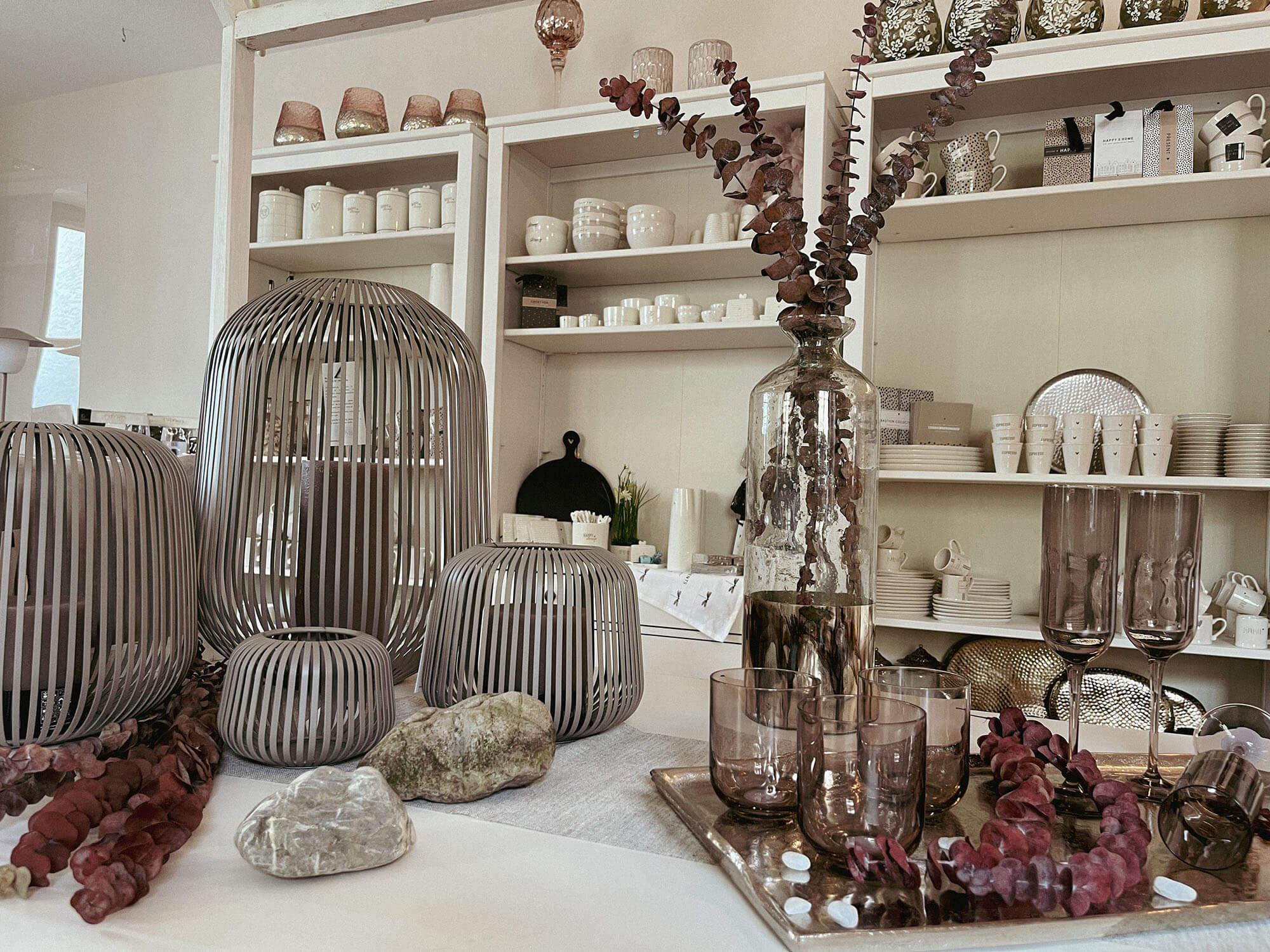 Einfach-Kathrin - Home - Living - Lifestyle - Ablage und Regal Showroom mit vielen schönen Geschenken und Accessoires in Heimertingen