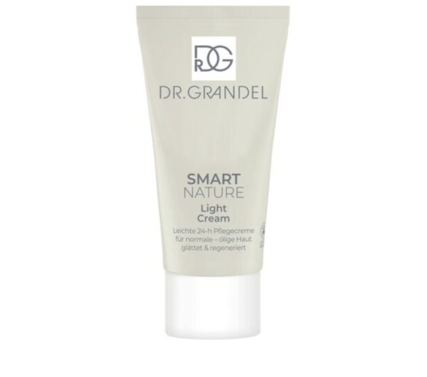 DR. GRANDEL
SMART NATURE
Light Cream
Leichte, glättende 24-h-Pflegecreme

Leichte 24-h Pflegecreme für normale - ölige Haut I glättet & regeneriert